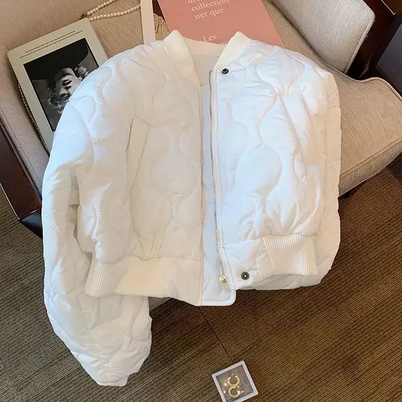 2024 New Style Women's Thickened Cotton Coat Sensible Design Cropped Jacket Stylish Petite Winter Wonderland White