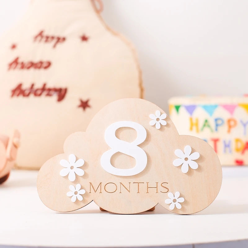 2Pcs Baby Wooden Balloon Milestone Cards Photography Accessories Baby Photography Shooting Props For Newborn Birthing Gifts