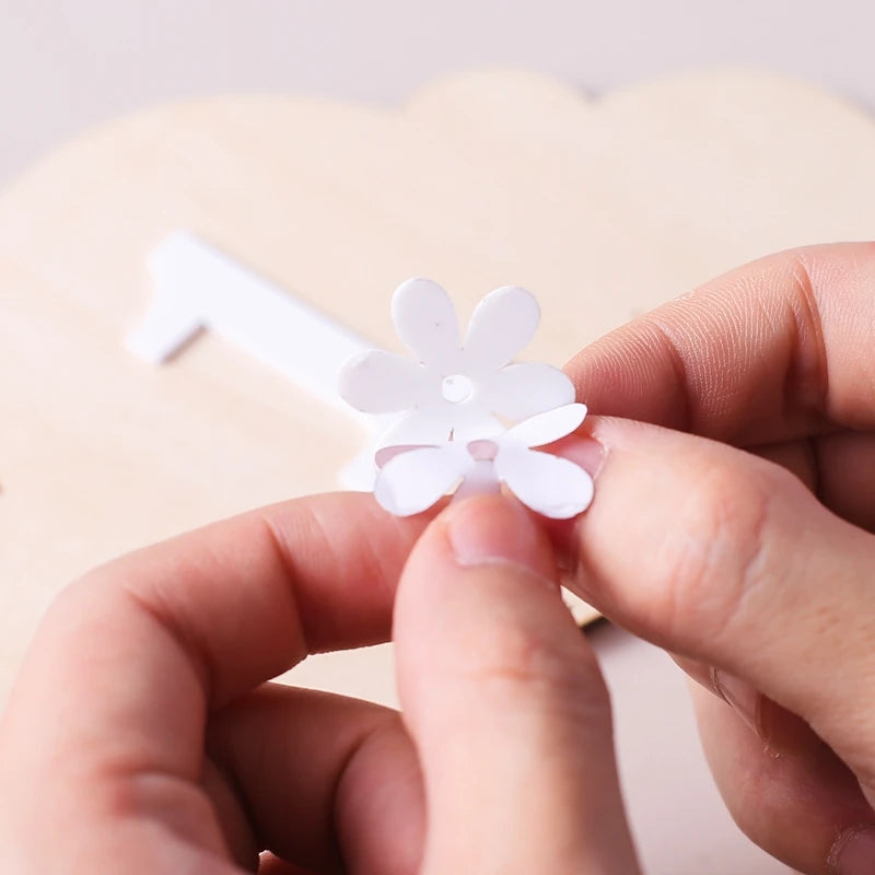 2Pcs Baby Wooden Balloon Milestone Cards Photography Accessories Baby Photography Shooting Props For Newborn Birthing Gifts