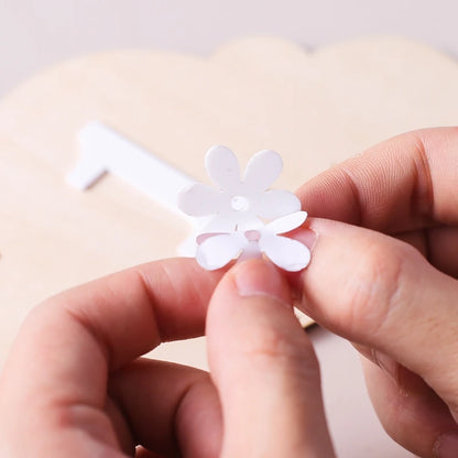 2Pcs Baby Wooden Balloon Milestone Cards Photography Accessories Baby Photography Shooting Props For Newborn Birthing Gifts