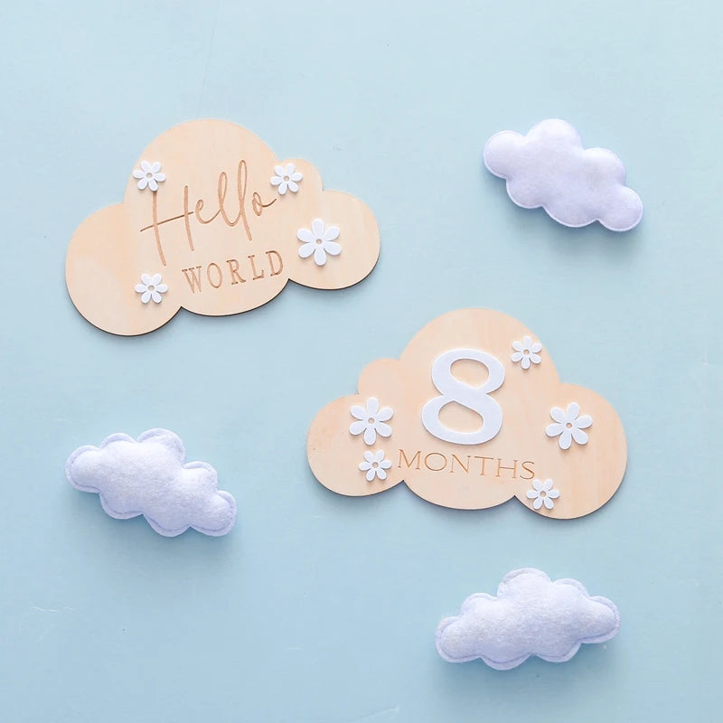 2Pcs Baby Wooden Balloon Milestone Cards Photography Accessories Baby Photography Shooting Props For Newborn Birthing Gifts