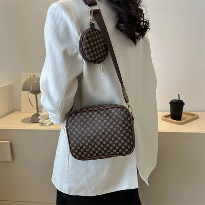 Shop Chic Vintage Crossbody Bags - Trendy Small Shell Purse & Designer Handbag