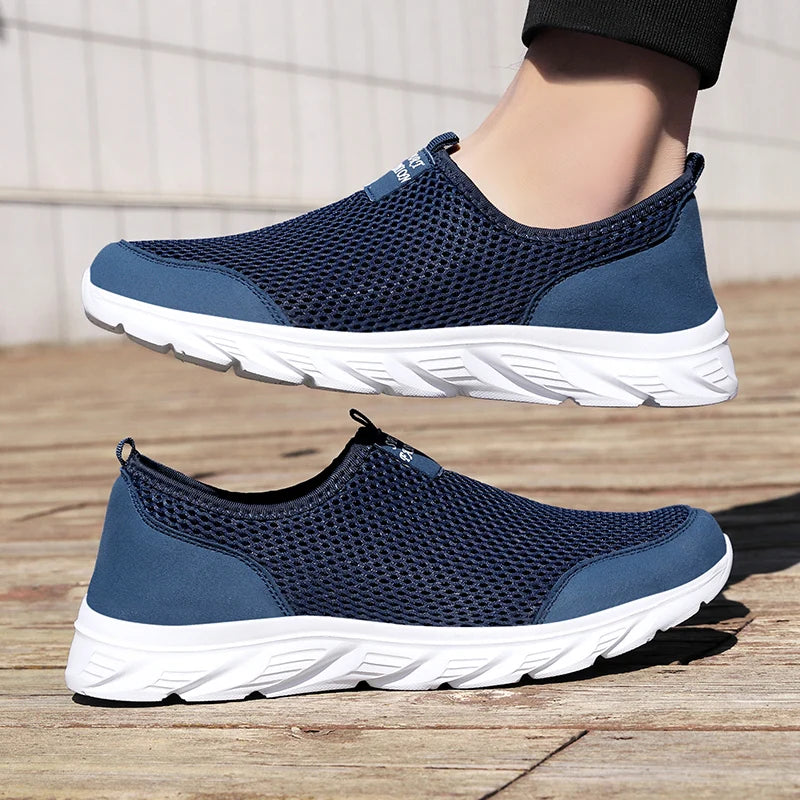 Men’s Breathable Sports Shoes