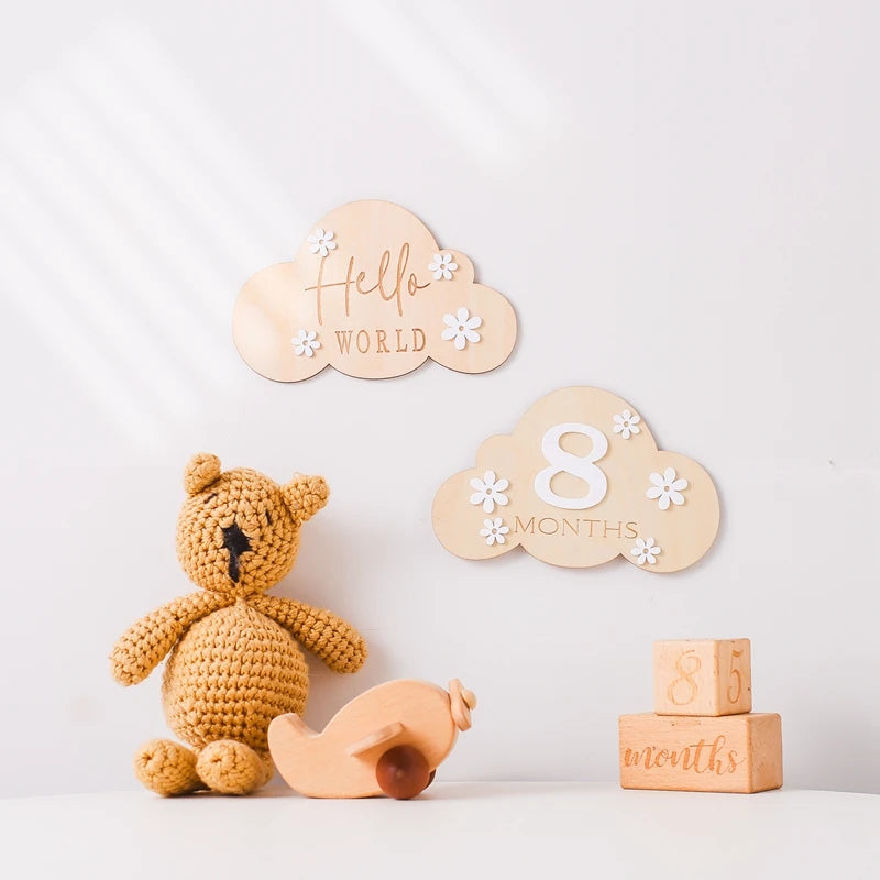 2Pcs Baby Wooden Balloon Milestone Cards Photography Accessories Baby Photography Shooting Props For Newborn Birthing Gifts