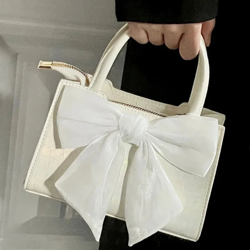 Shop Chic Pink Bowknot Clutch - Stylish Women's Shoulder Bag