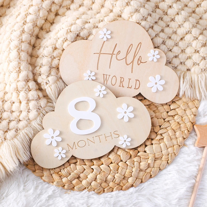 2Pcs Baby Wooden Balloon Milestone Cards Photography Accessories Baby Photography Shooting Props For Newborn Birthing Gifts