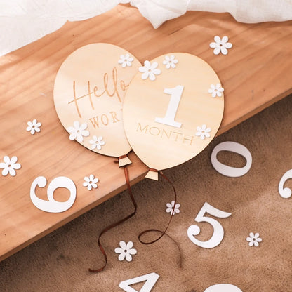 2Pcs Baby Wooden Balloon Milestone Cards Photography Accessories Baby Photography Shooting Props For Newborn Birthing Gifts